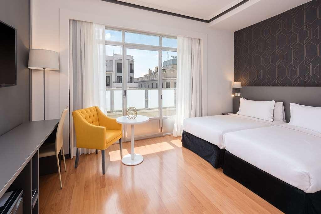 Hotel Madrid Plaza De Espana, Affiliated By Melia Ruang foto