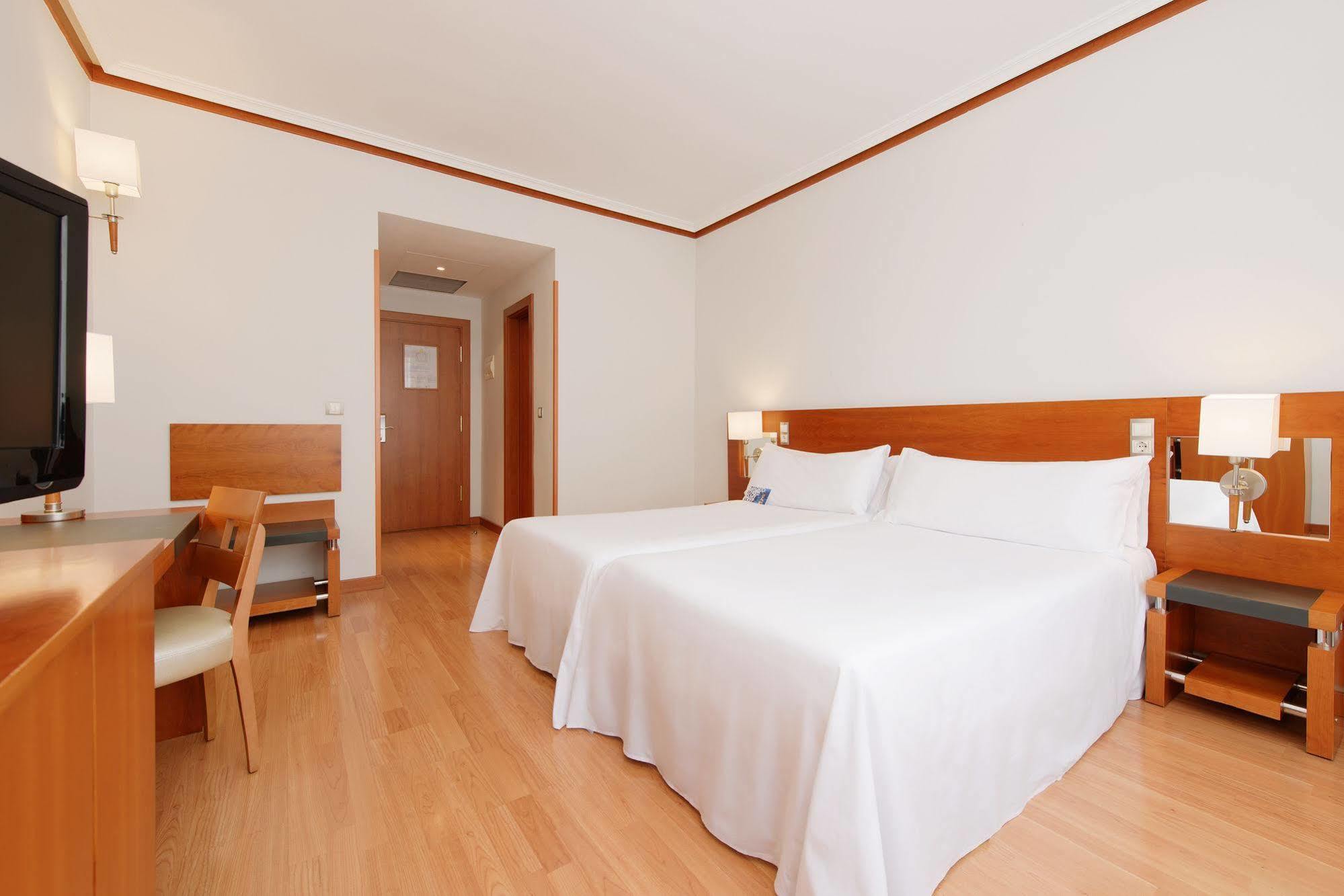 Hotel Madrid Plaza De Espana, Affiliated By Melia Ruang foto